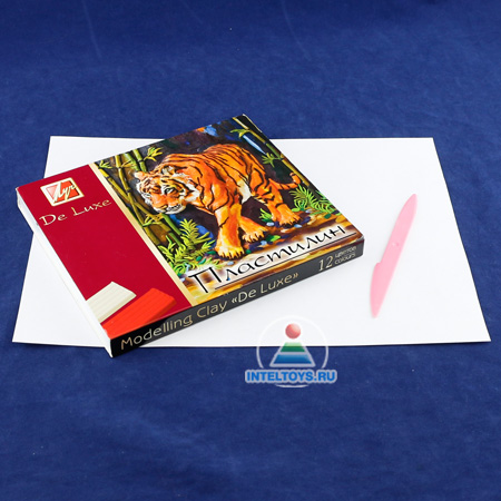 Динозавр из пластилина